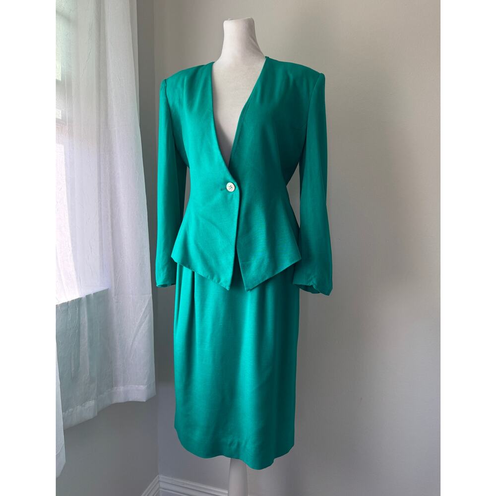 Vintage ‘90s Saville Teal Single Breasted Blazer + Knee Length Skirt Suit